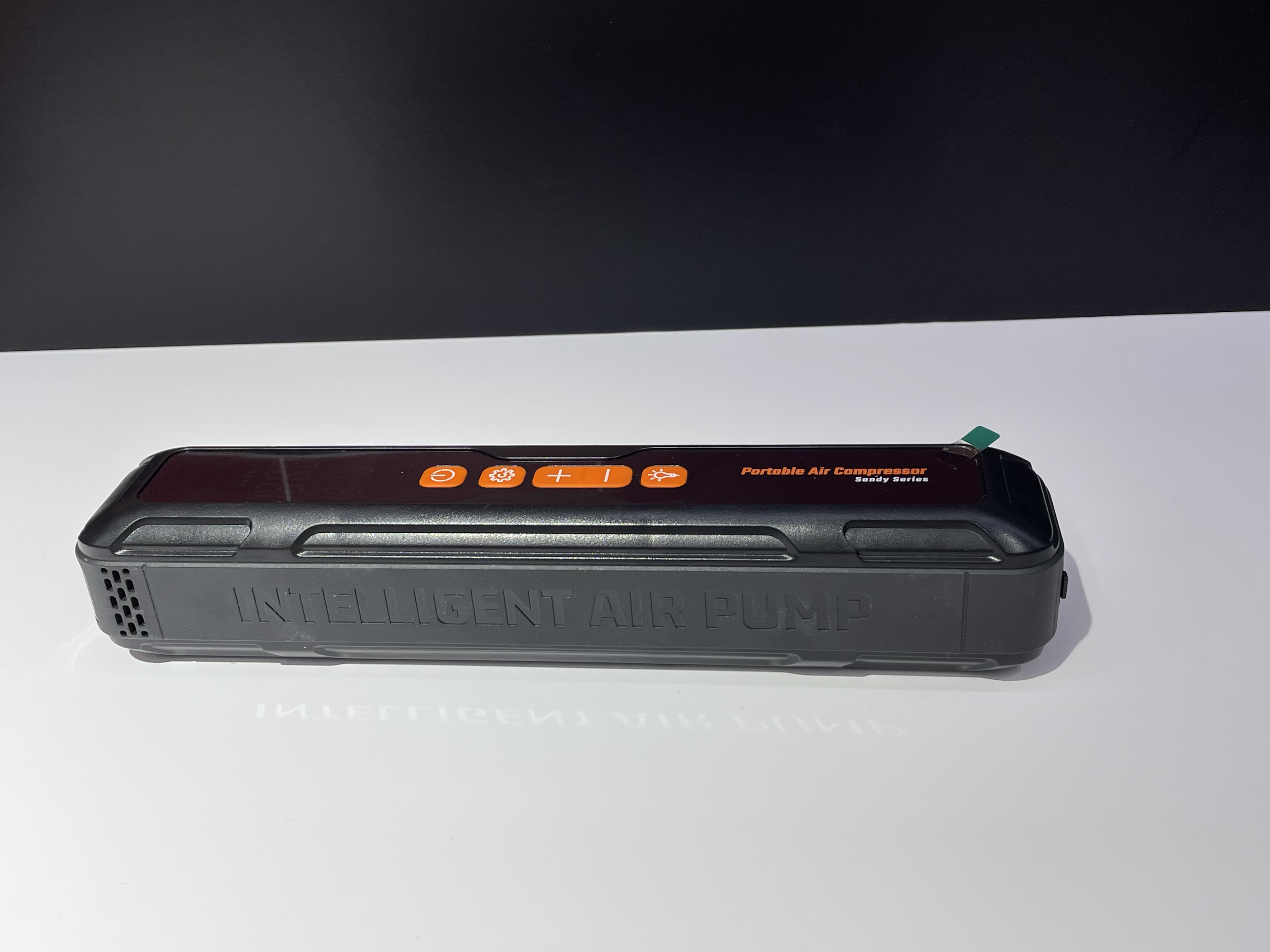 Automotive Multi-Function Emergency Power Supply Air Inflator 5V2.4a5v3a Pump details Picture