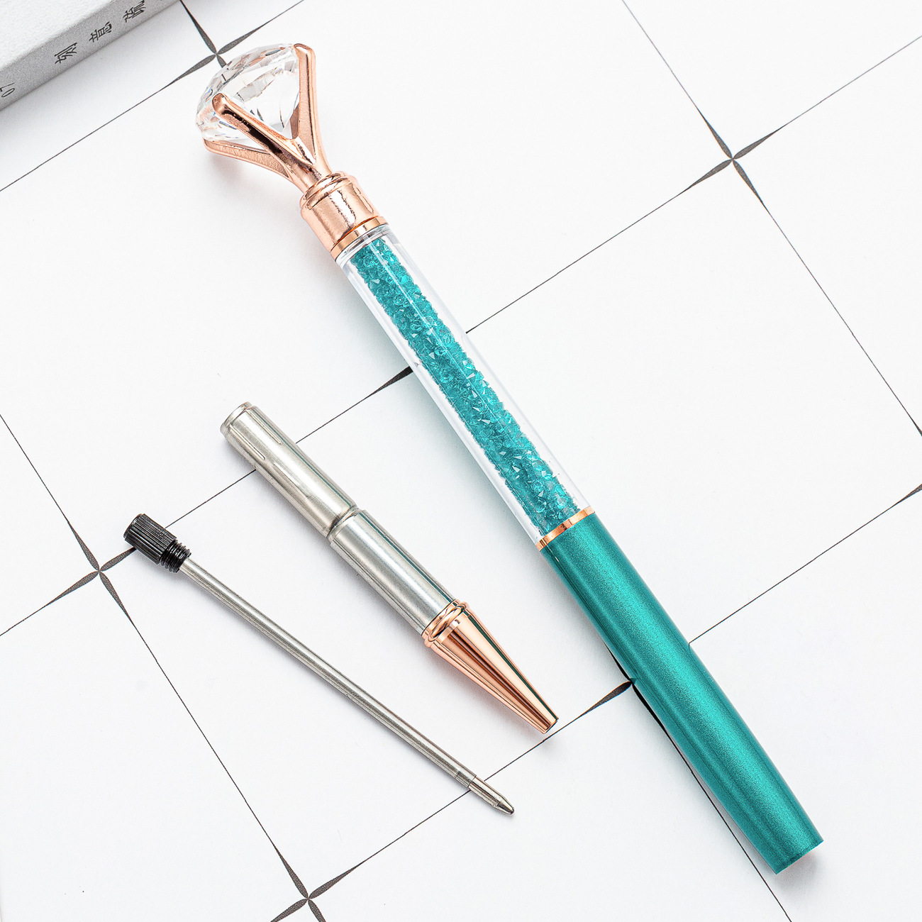 Large diamond pen, student gift, crystal diamond pen, creative advertising ballpoint pen Application Scenario