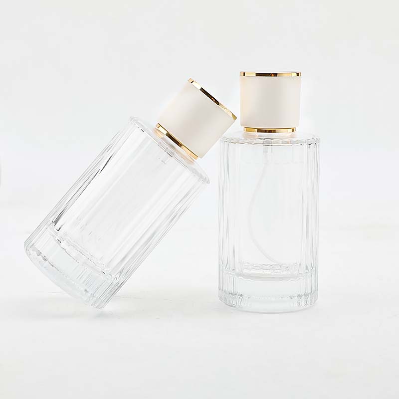 This 50ml thick-bottomed vertical cylindrical glass perfume bottle can be labeled by pressing the spray bottle body details Picture