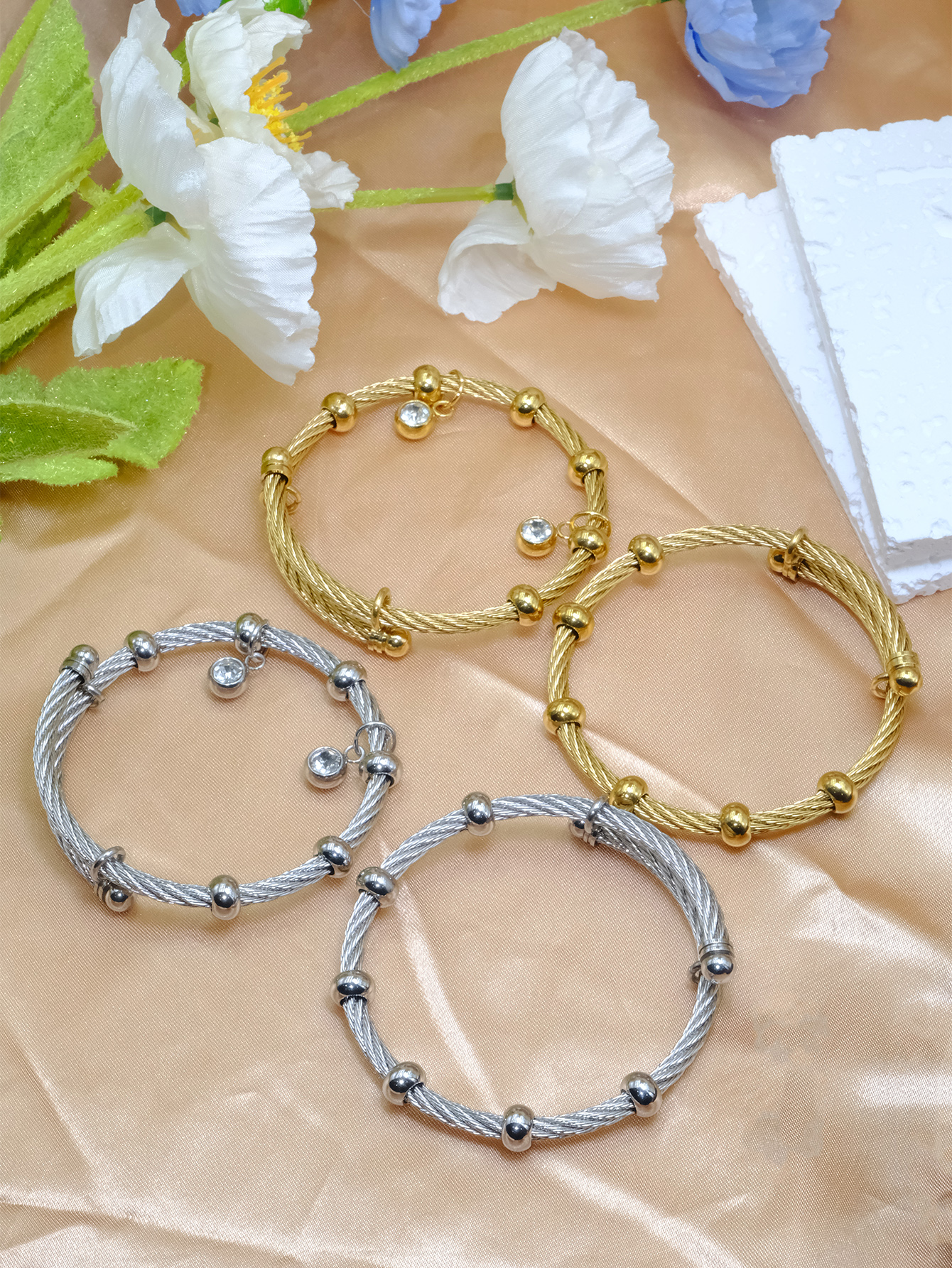 简约不锈钢真空电镀钛钢手镯女时尚轻奢18K金钛钢钢丝手镯