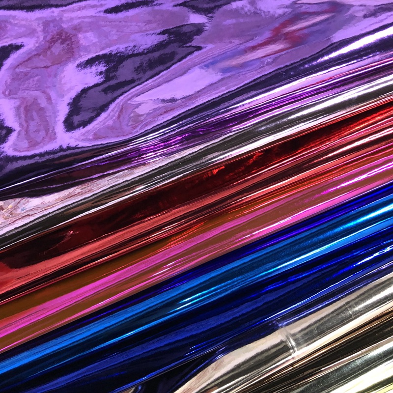 Metallic bright leather fabric color gold and silver bright film PU leather luminous bags and handbags festival decoration leather Specification drawing