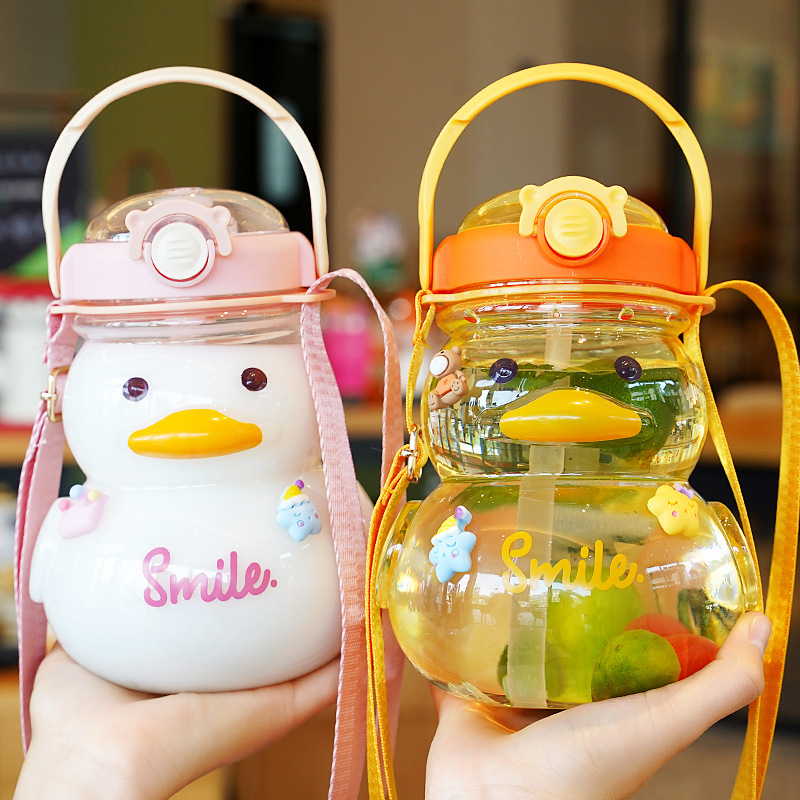 H185- Plastic Space Duck Single Drink, Cute Little yellow Duck Water Cup, Straw, portable Student Large Belly cup, Children's Water Bottle, Summer Large capacity Plastic cup details Picture