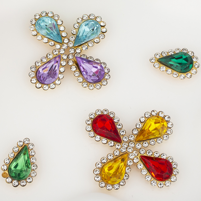 Wholesale of sunflower-colored acrylic claw diamond pear-shaped handmade DIY hair accessories, shoes, clothing and accessories Item Picture