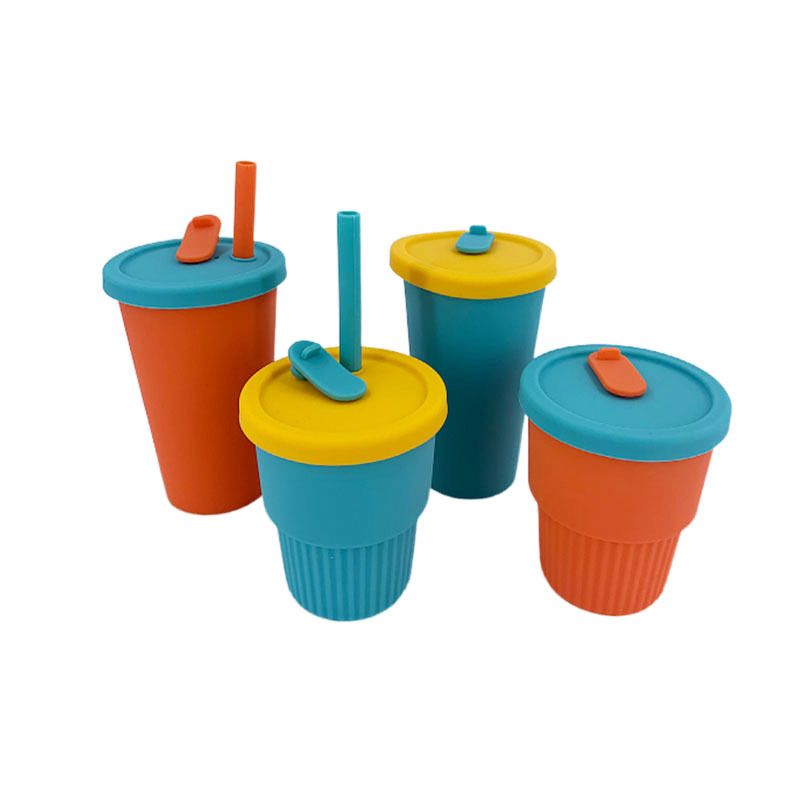 High appearance level children's straw cup, popular coffee cup, children's anti-drop water cup, creative travel cup, leak-proof silicone water cup