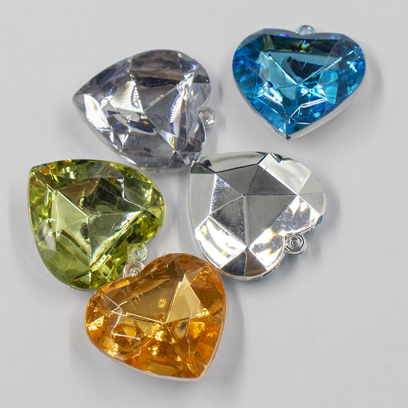 25mm heart-shaped three-dimensional heart pendant, transparent heart-shaped acrylic diy jewelry, earrings, pendant accessories Item Picture