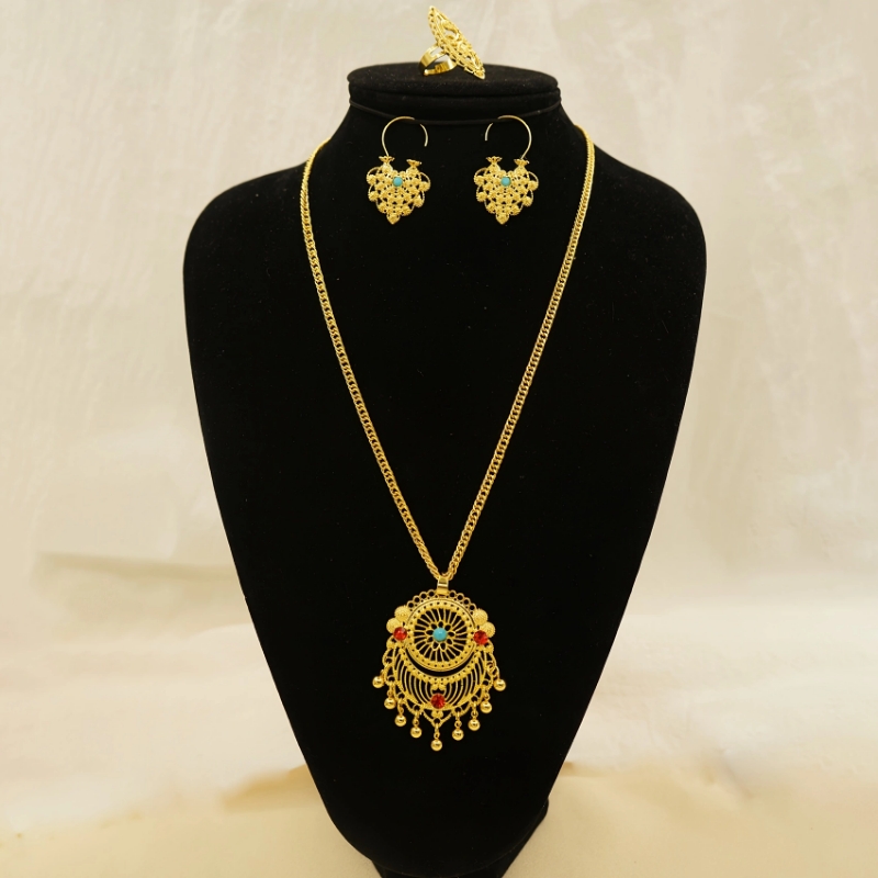 K金精致饰品 珠宝首饰 独特设计 时尚潮流 镀金饰品 3件套 套装 细节图