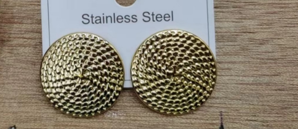 Super cool heart-shaped bear double-layer bracelet, retro and cold style, female Instagram student best friend bracelet, versatile couple accessories Application Scenario