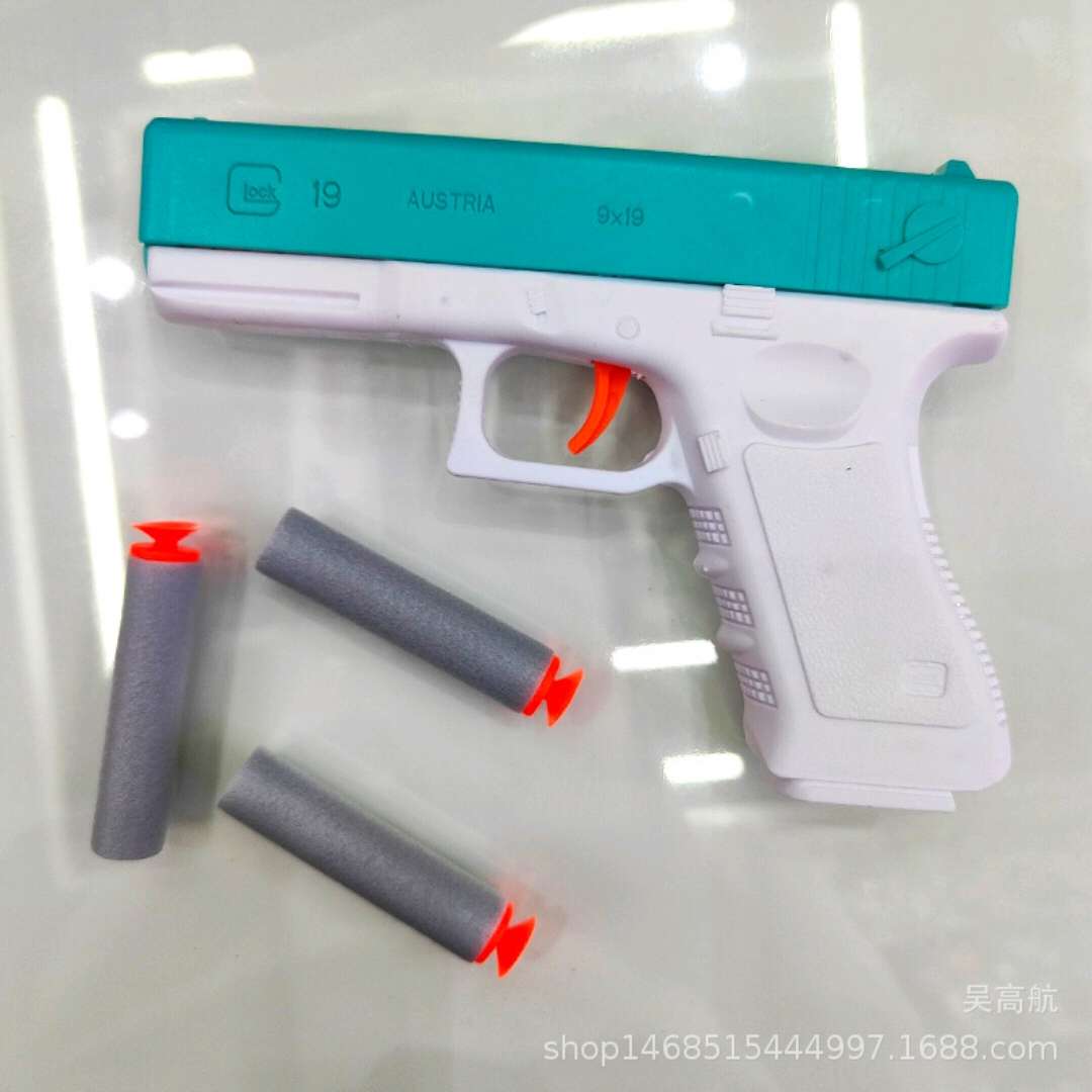 Glock soft bullet gun toy gun, radish gun, children's gun, boy manual simulation military toy Application Scenario