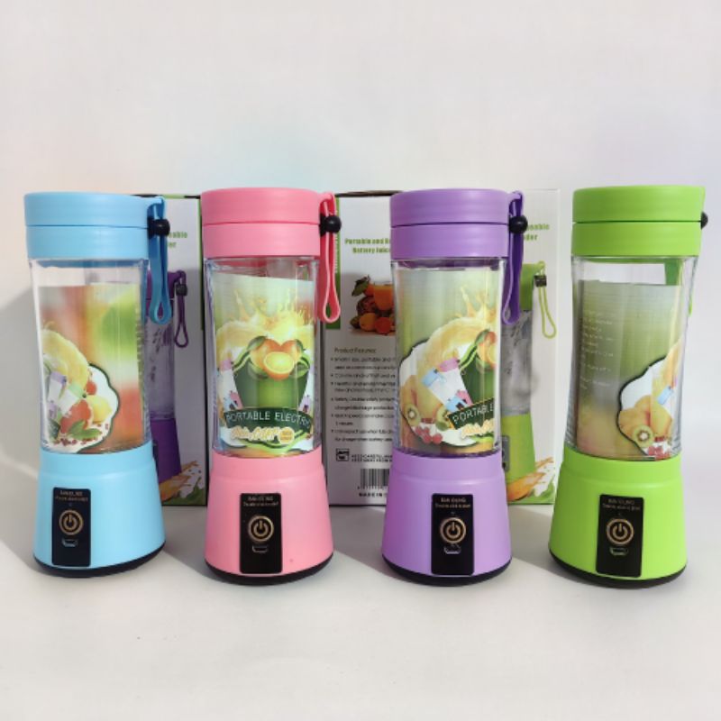 Home mini fruit juicer, small rechargeable portable juicer, electric juicer with a cup Application Scenario