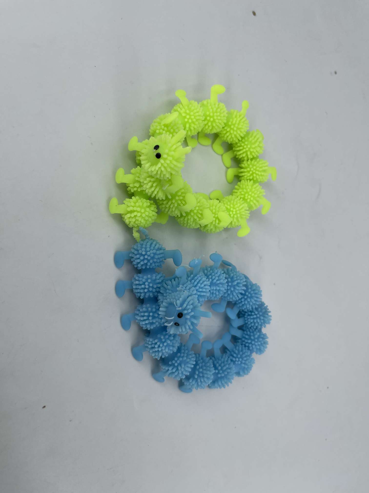 新奇特毛毛虫拉拉乐手环 七彩解压玩具 外贸批发产品图