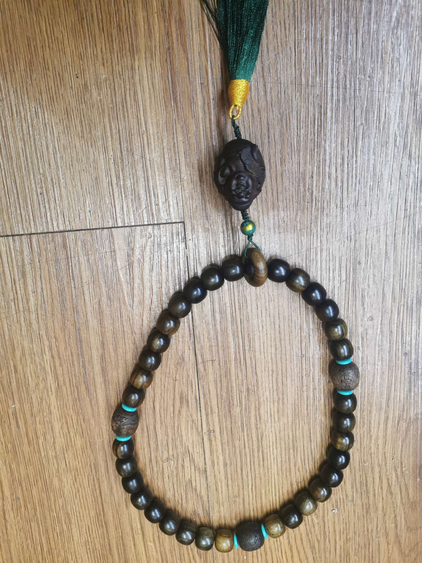 Sandalwood beads detail image 2