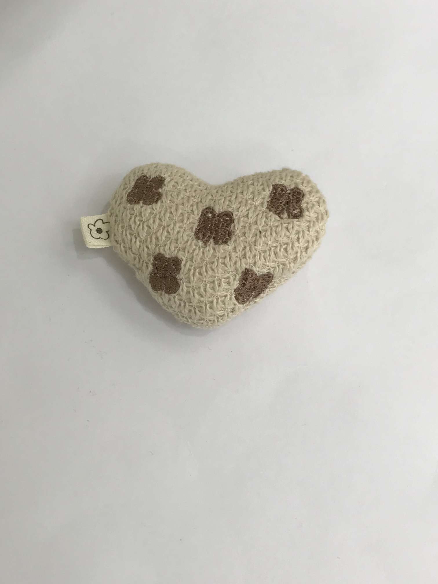New autumn and winter knitted fabric embroidered strap label heart-shaped children's clothing hairpin accessories details Picture