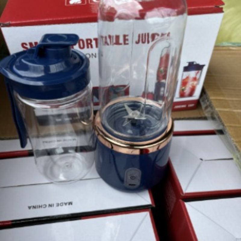 New portable rechargeable small juice cup for juicers, multi-functional juicers for students and home use details Picture