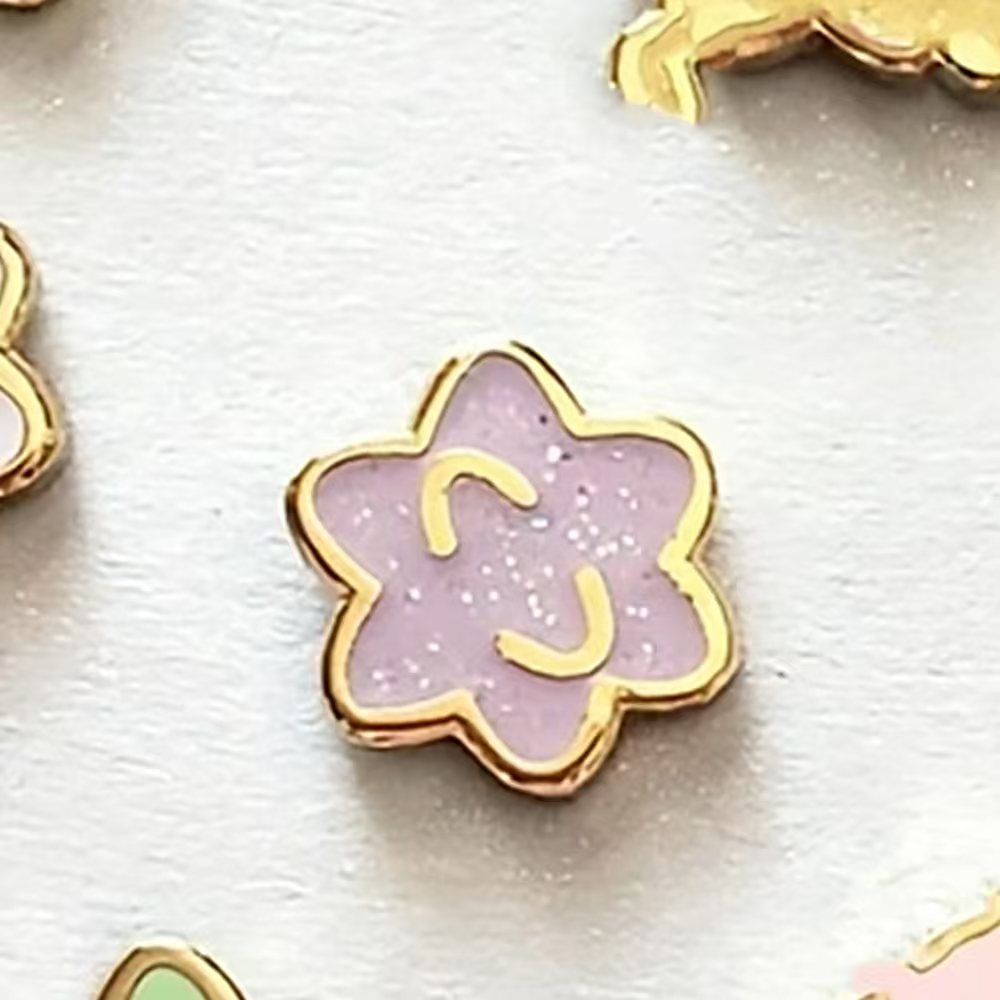 满钻，滴油胸针。