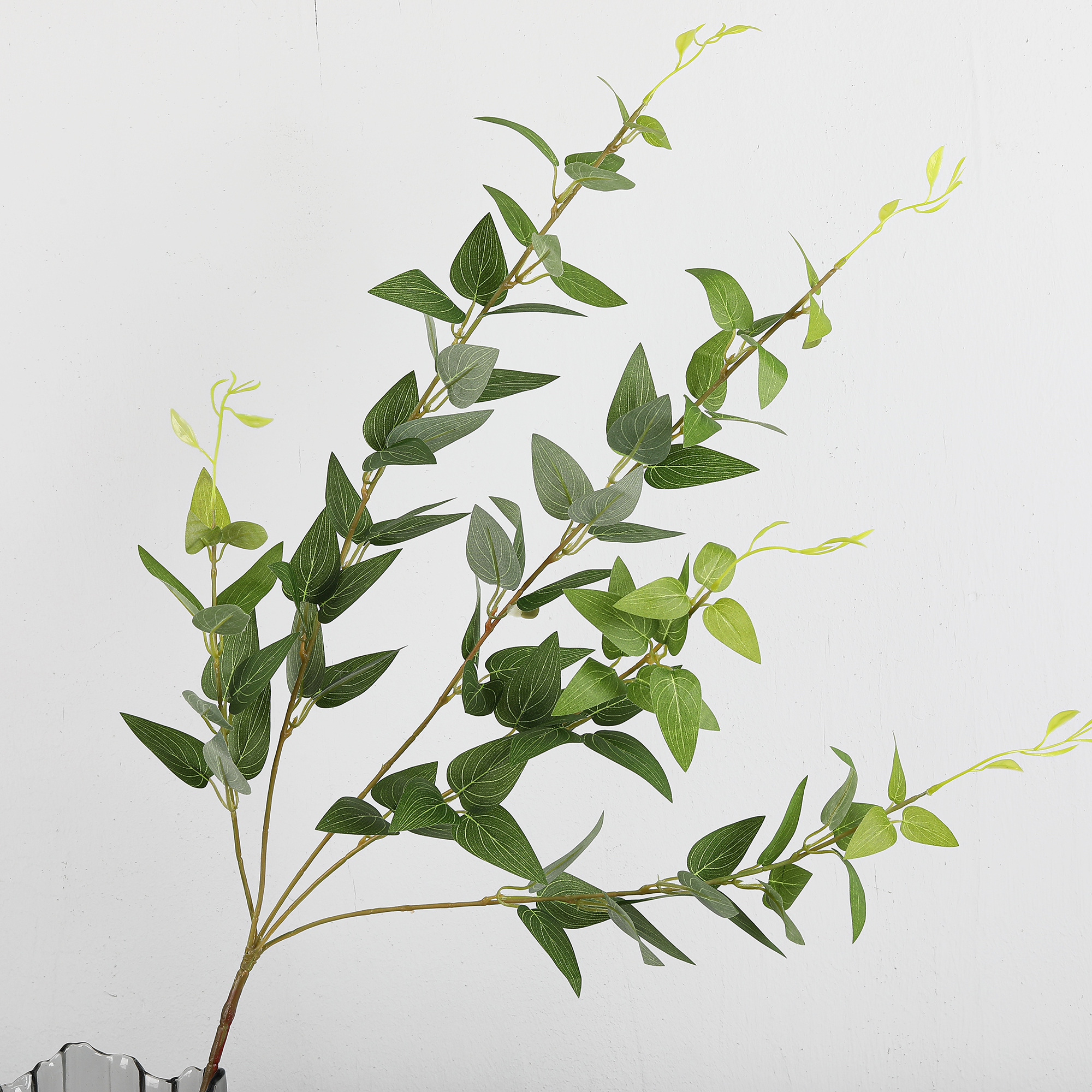 Artificial green plants: 5-head iron wire lotus leaves, artificial green leaf branches, decorative landscaping, home and wedding decoration Item Picture