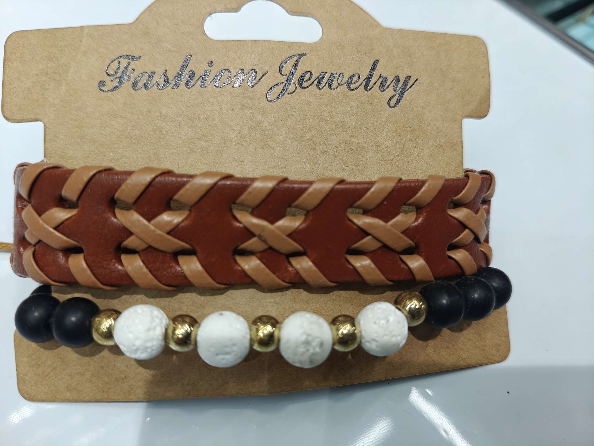 朱砂珍珠手链手串 高档饰品 手饰女款 时尚潮流饰品 珍珠手链手串 朱砂手饰精致优雅详情图2