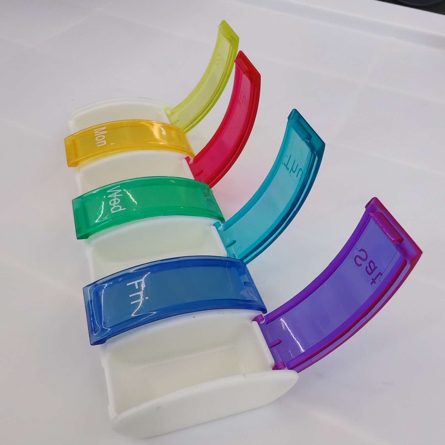 One Week Pill Box Portable Travel Pill Box 7 Days Rainbow Mini Pill Box Multi-Functional Capsule Medicine Dispense Box Item Picture
