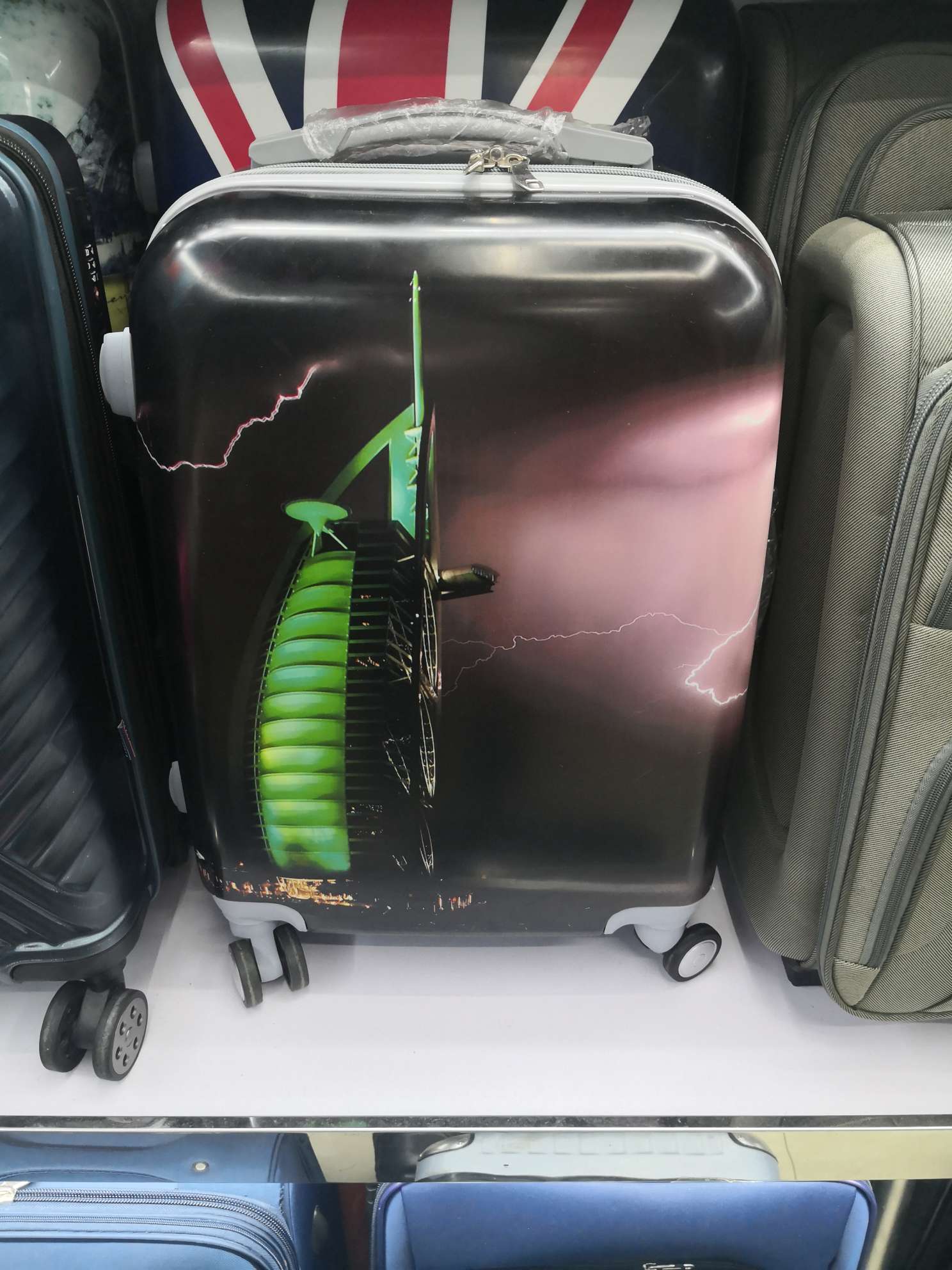 行李箱/拉杆箱/行李箱密码箱/拉杆箱三件套/妈咪包产品图