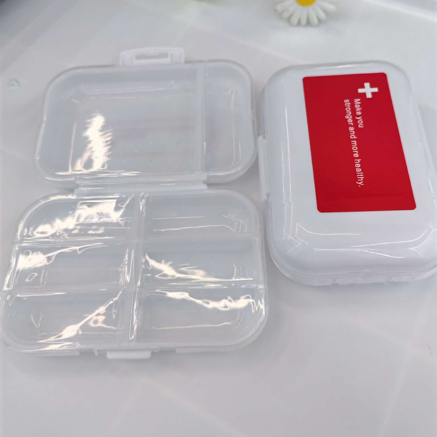 Portable Medicine Dispenser Storage Box 7 Days A Week Carry Mini Medicine Box Item Picture