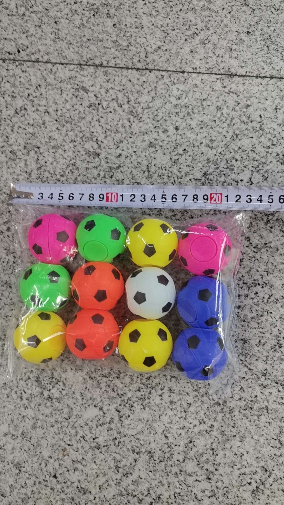 指尖陀螺 足球玩具