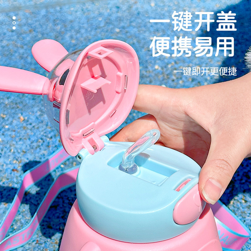 餐具水杯实物图