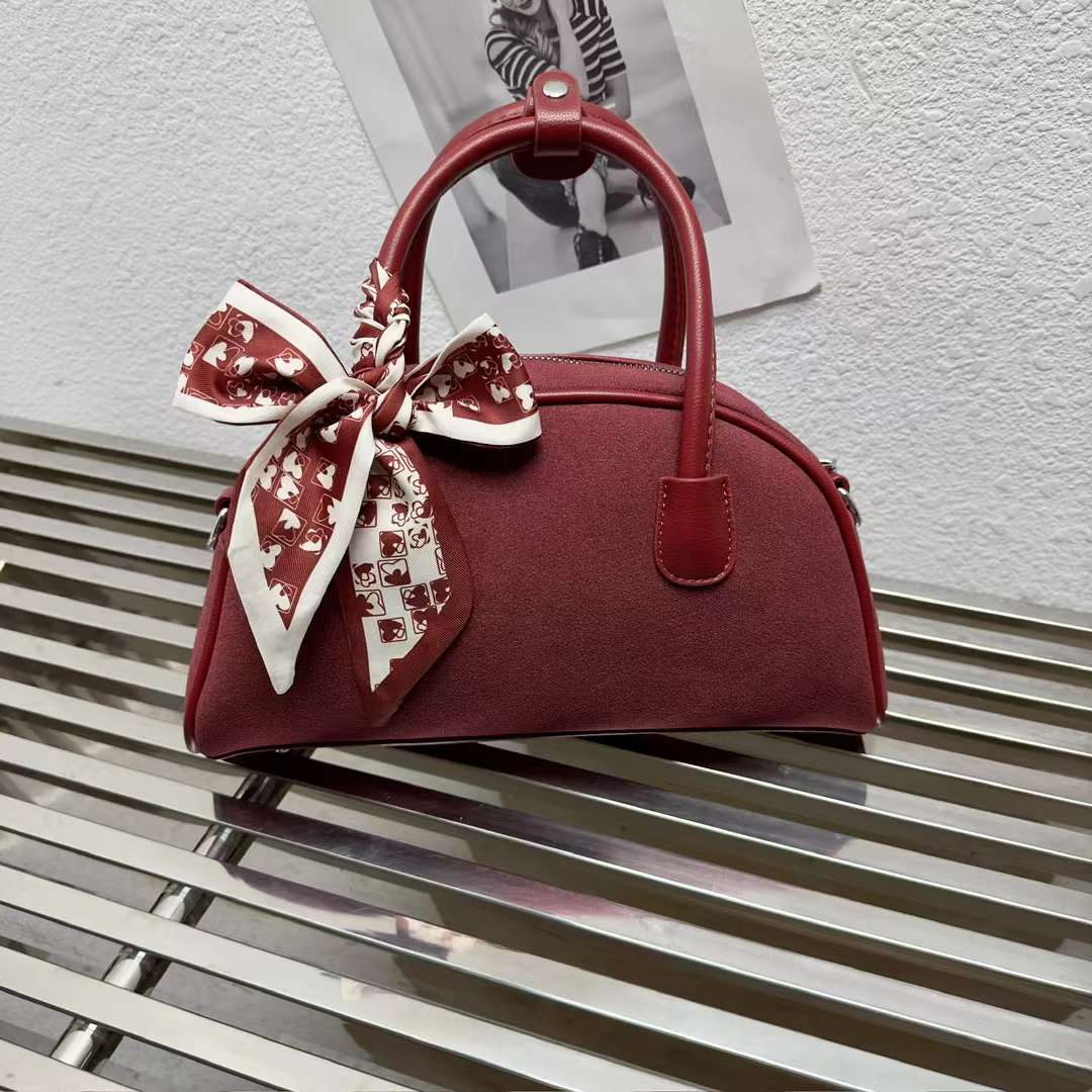 Factory direct sales of exquisite and fashionable women's leather bags, women's bags, women's crossbody fashion, Baiyi bags, single-shoulder bags, women's leather bags, women's Korean style, Korean version women's bags, women's bags, bag wholesale handbags, women's single-shoulder bags, women's style Item Picture