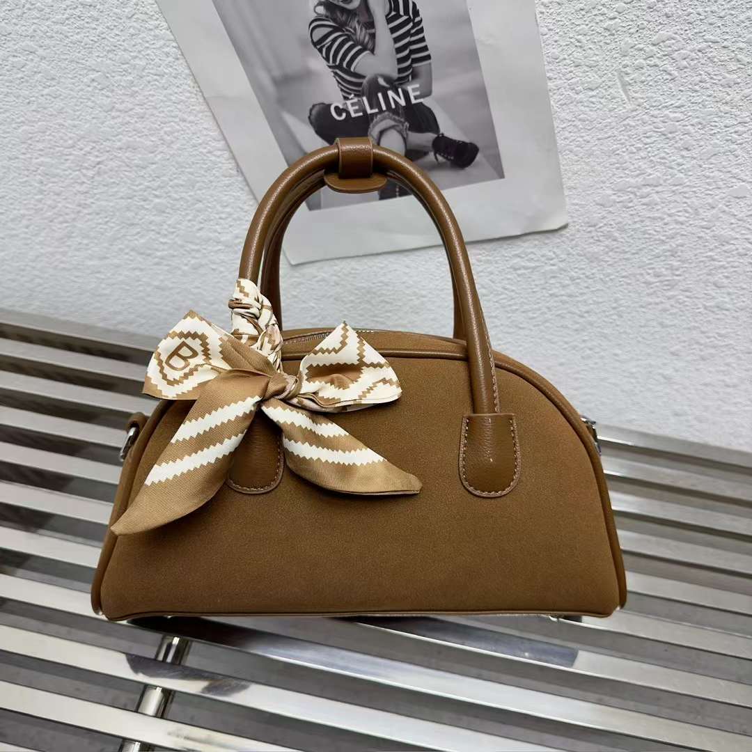 Factory direct sales of exquisite and fashionable women's leather bags, women's bags, women's crossbody fashion, Baiyi bags, single-shoulder bags, women's leather bags, women's Korean style, Korean version women's bags, women's bags, bag wholesale handbags, women's single-shoulder bags, women's style Application Scenario