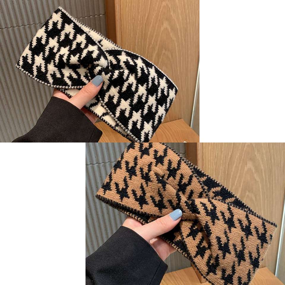 The woolen cross headband is a popular knitted headwear for Korean Instagram sports outings. It features a wide-edge washbasin headband with anti-slip properties detail image 2