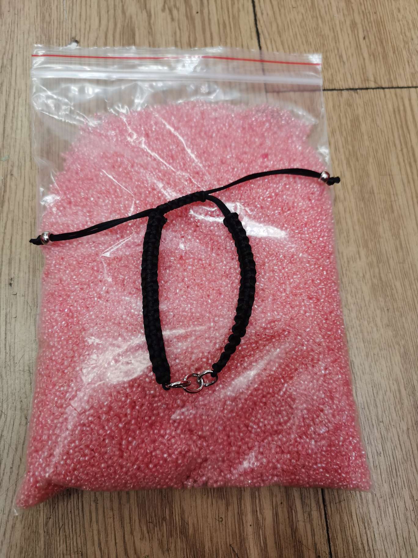 欧美爆款无限同心结棉绳手链 ，纯手工编织，黑色显高级感，精致饰品，时尚潮流，男女配饰细节图