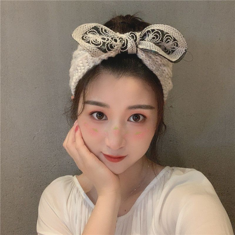 Popular knitted woolen bow sequined hair band for women, Korean version, versatile outerwear hair band, hair clip, headband, hair accessory, women's autumn hair band Item Picture