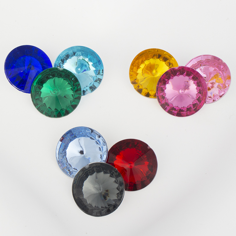 Yiwu accessories pointed-bottom satellite gemstone imitation Taiwan acrylic diamond handcrafted headwear photo frame with diamond pasting DIY material accessories Application Scenario