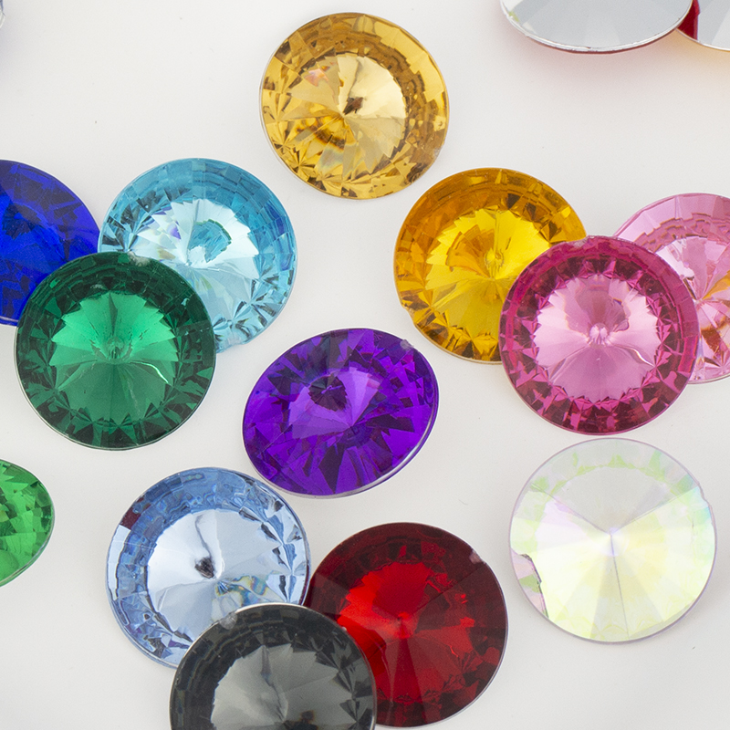 Yiwu accessories pointed-bottom satellite gemstone imitation Taiwan acrylic diamond handcrafted headwear photo frame with diamond pasting DIY material accessories Item Picture