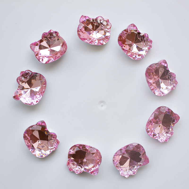 Yiwu accessories KT Cat head bow multi-faceted pointed bottom acrylic diamond pink and white crystal diy jewelry accessories Item Picture