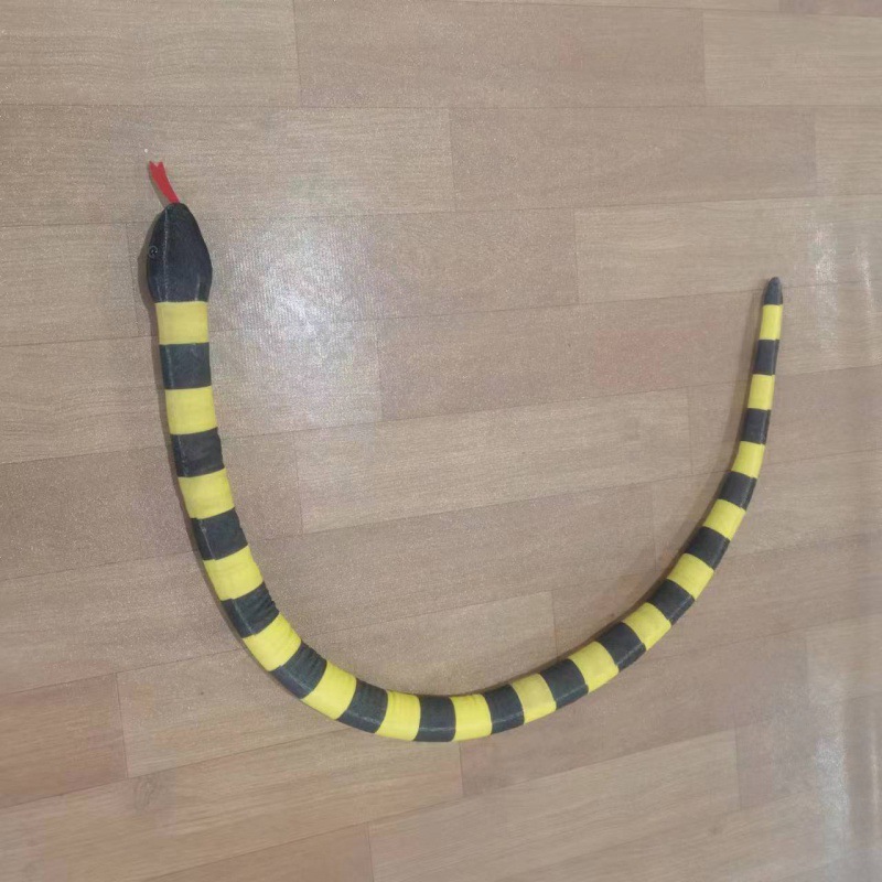 Special plush toy dolls for the Yingge Dance Snake Festival, featuring simulated pythons, long straight snakes, and large sizes details Picture