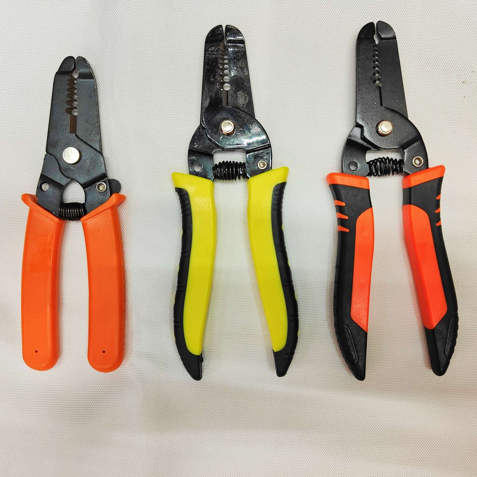 剥线钳手动剥线器剪线钳剥皮钳多功能电工作业家用日常维修建筑工地设备维修产品图