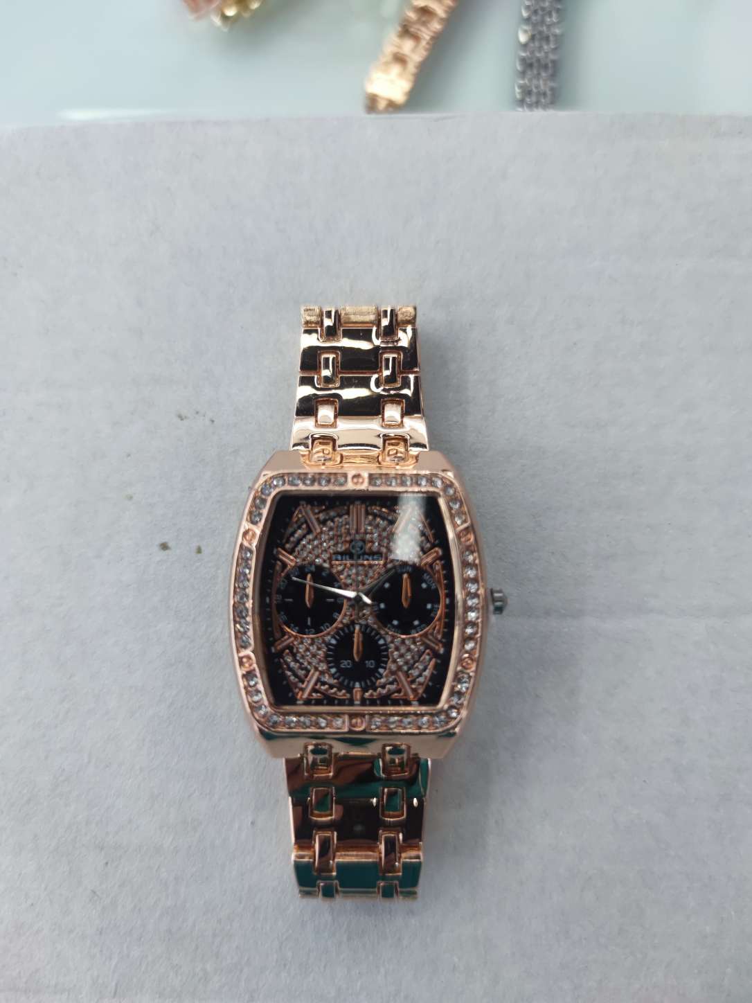 时尚单品石英表女学生款 小绿表吊坠手链手表 饰品潮流配饰 精致手表表盘设计详情图3