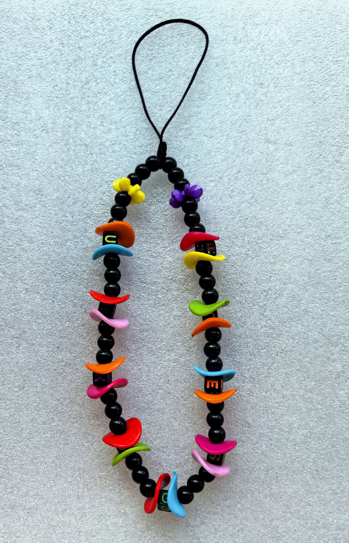 Digital accessories: Colorful flower chip mobile phone chain