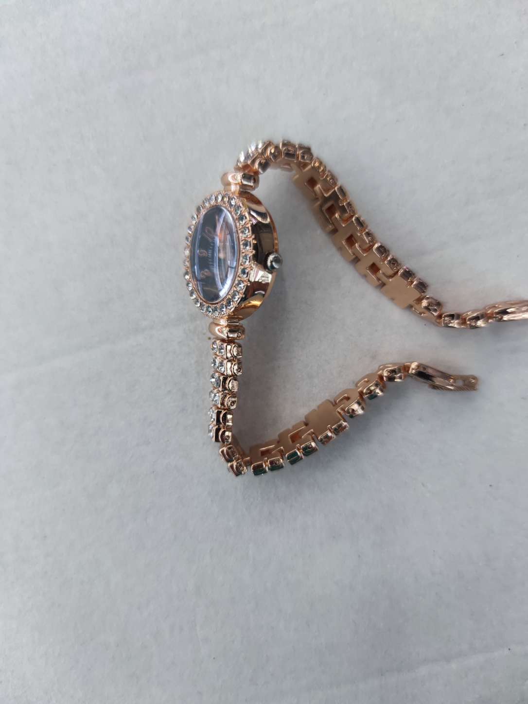 时尚单品小绿表 石英表女学生款 饰品吊坠手链手表 精致石英表 高档手表饰品详情图3