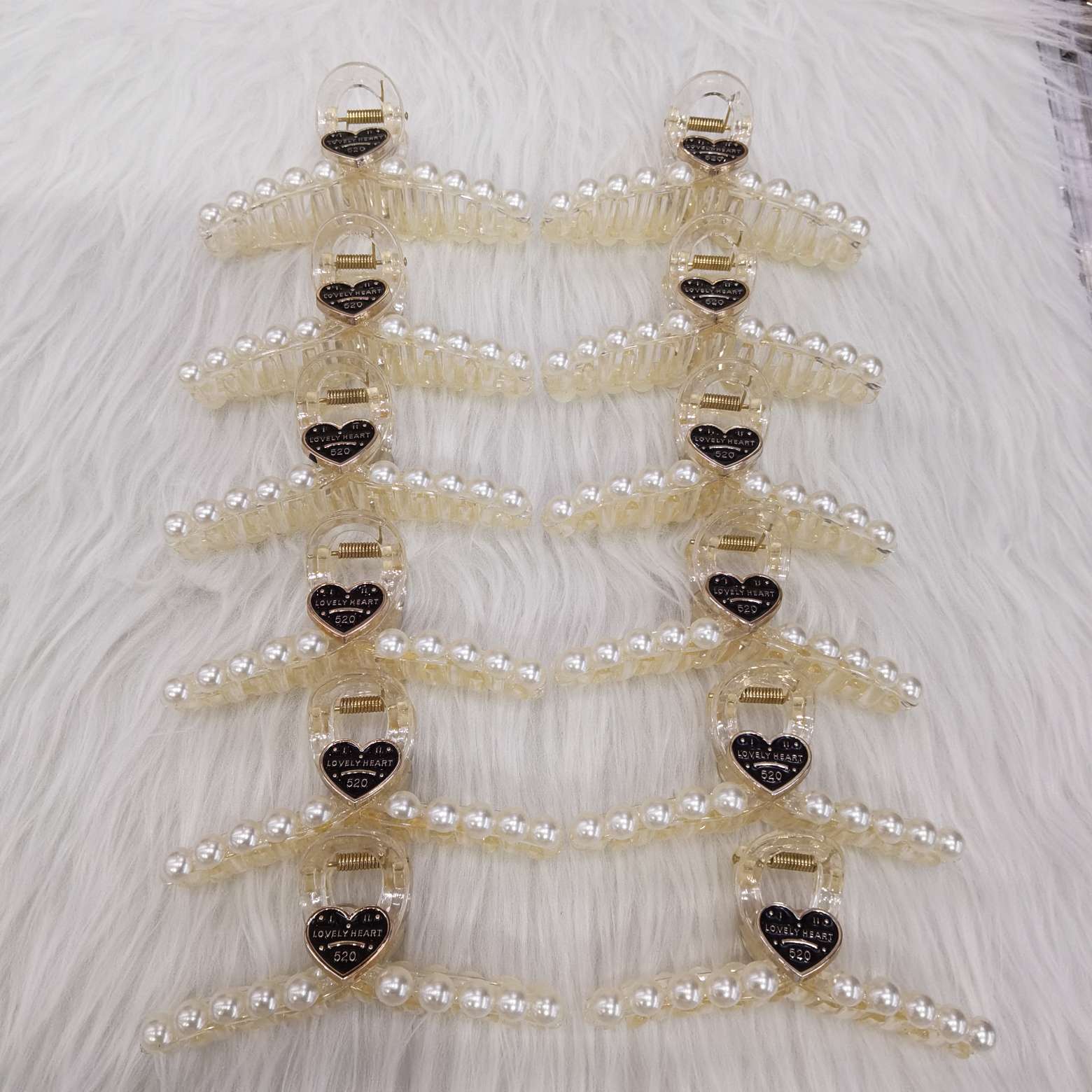 Champagne pearls with accessories