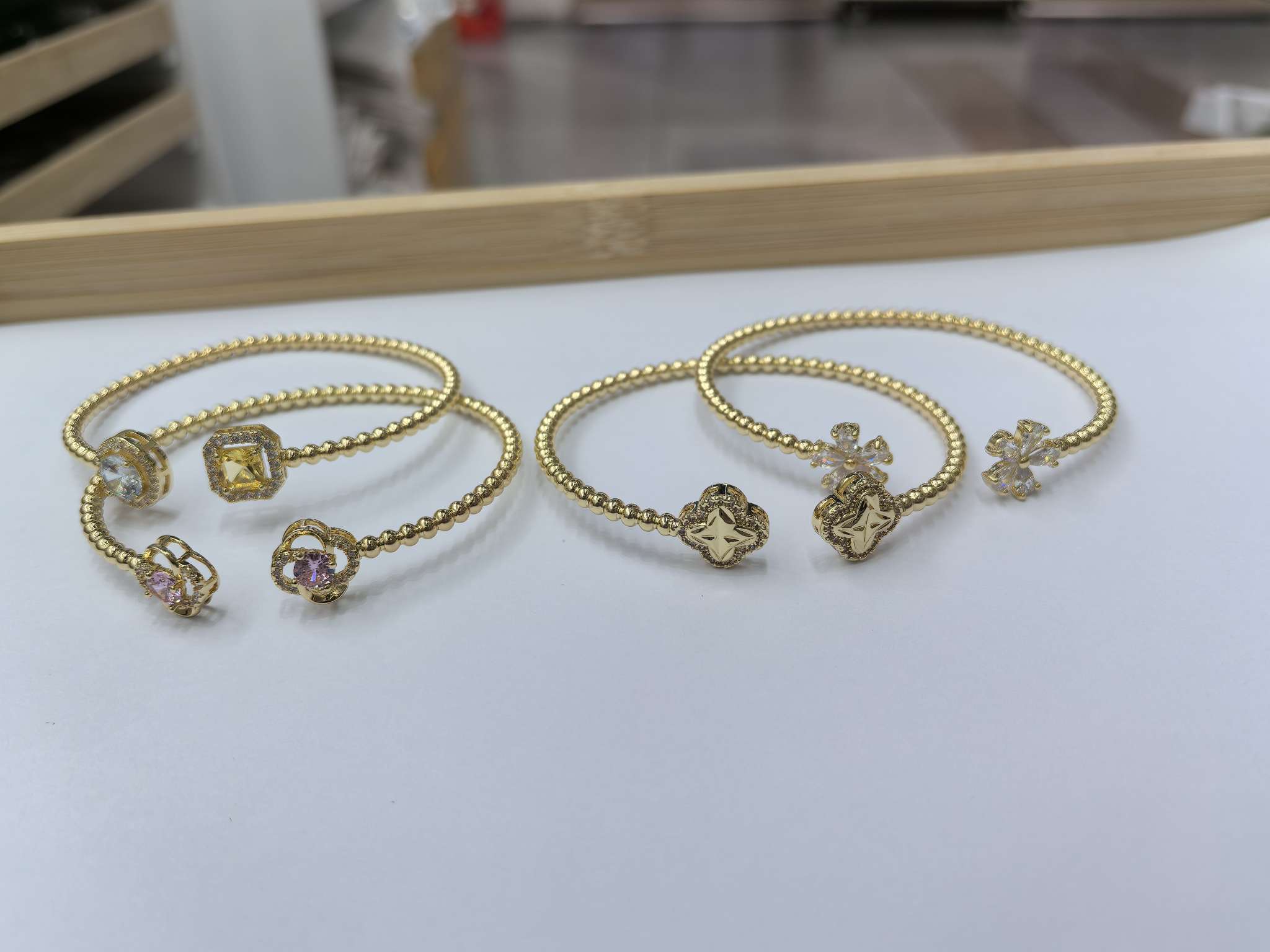 الزخرفة الشائعة، أساور الزكون، الحرفة النسائية details Picture