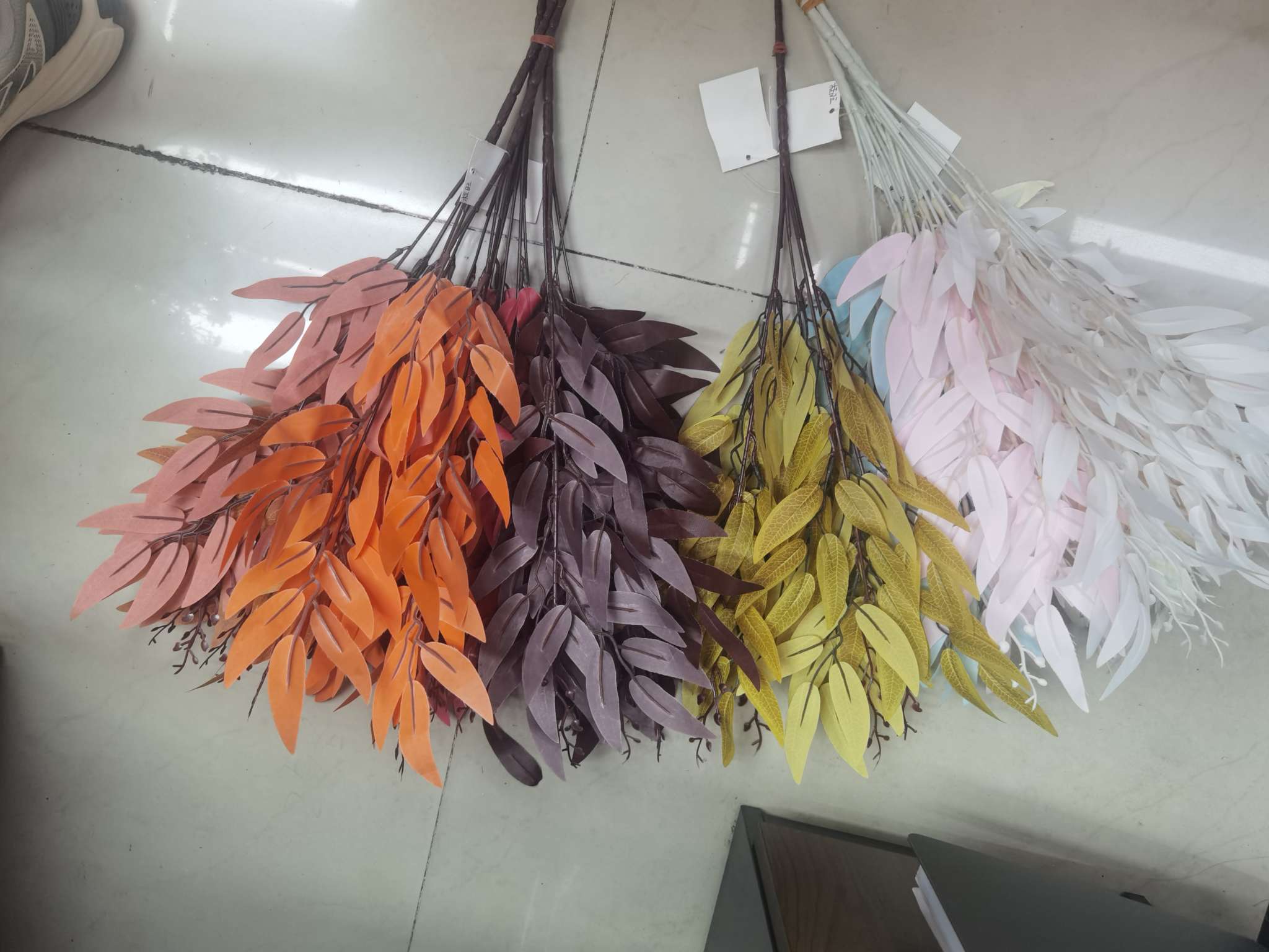 柳树叶，夜市，仿真花，仿真树叶仿真花创意饰品