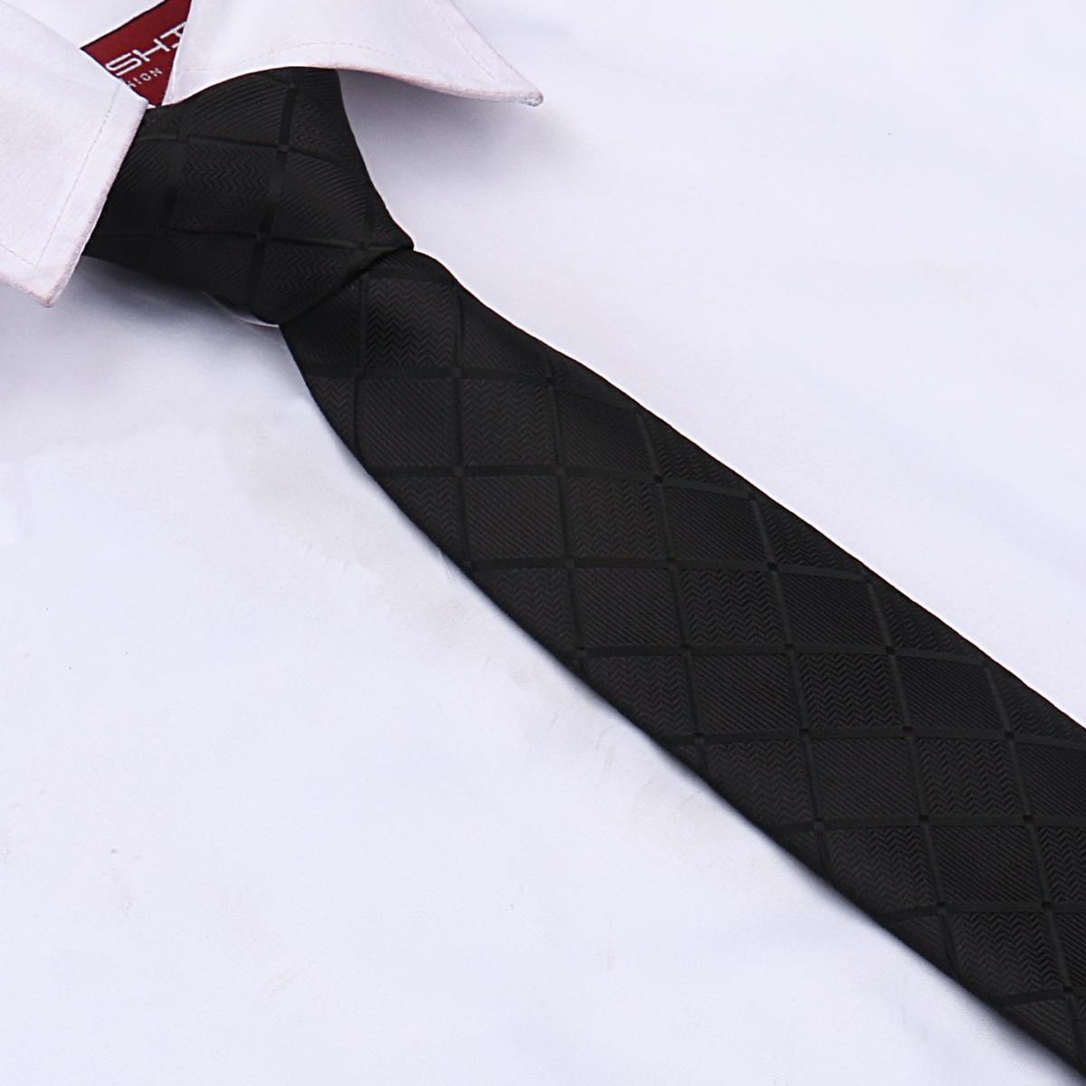 Black checkered men's high-end South Korean silk tie Specification image