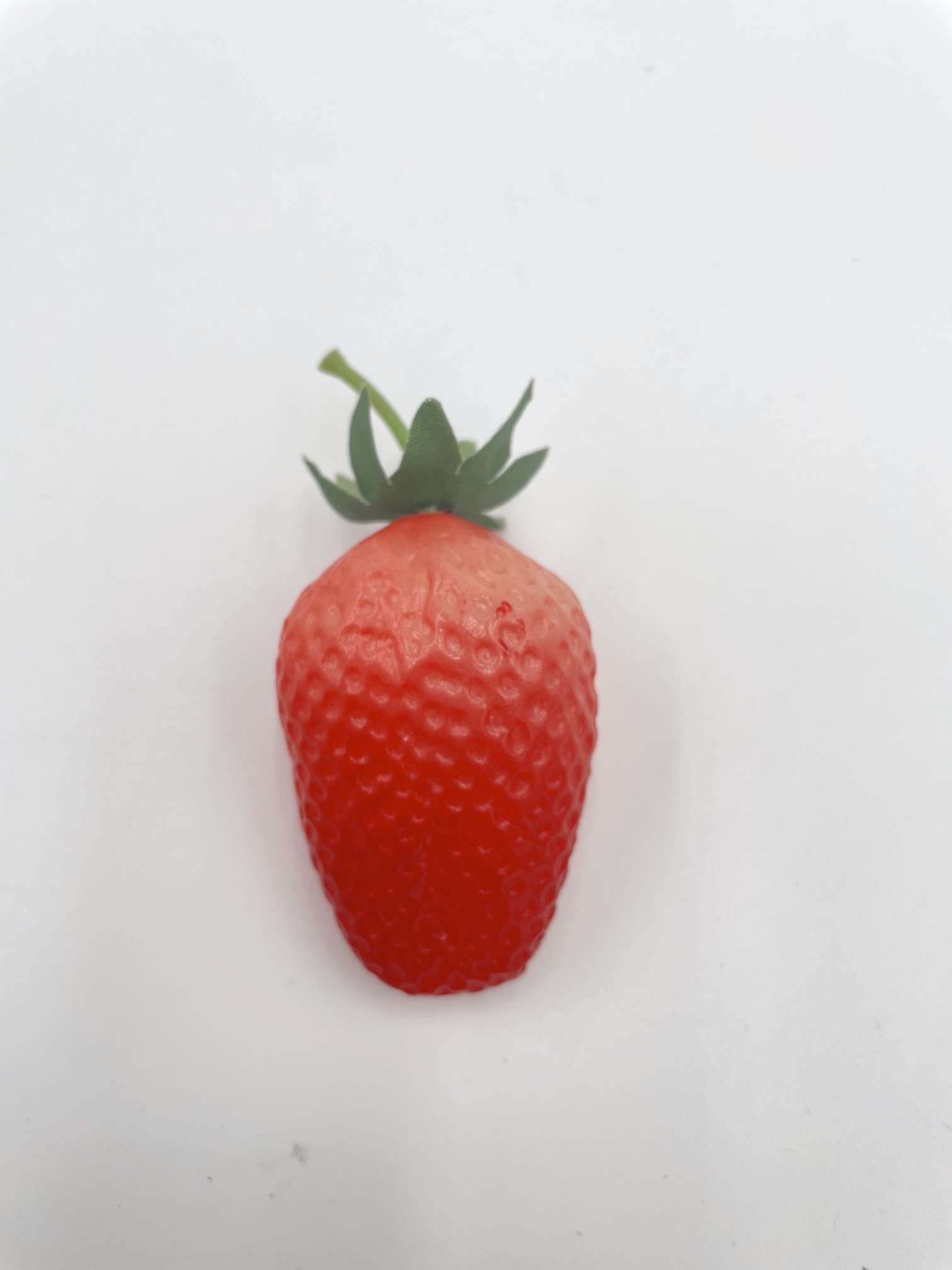 Simulated strawberries, plastic strawberries, large and small sizes, mini with fruits, mini simulated vegetables, anti-real fruits Item Picture
