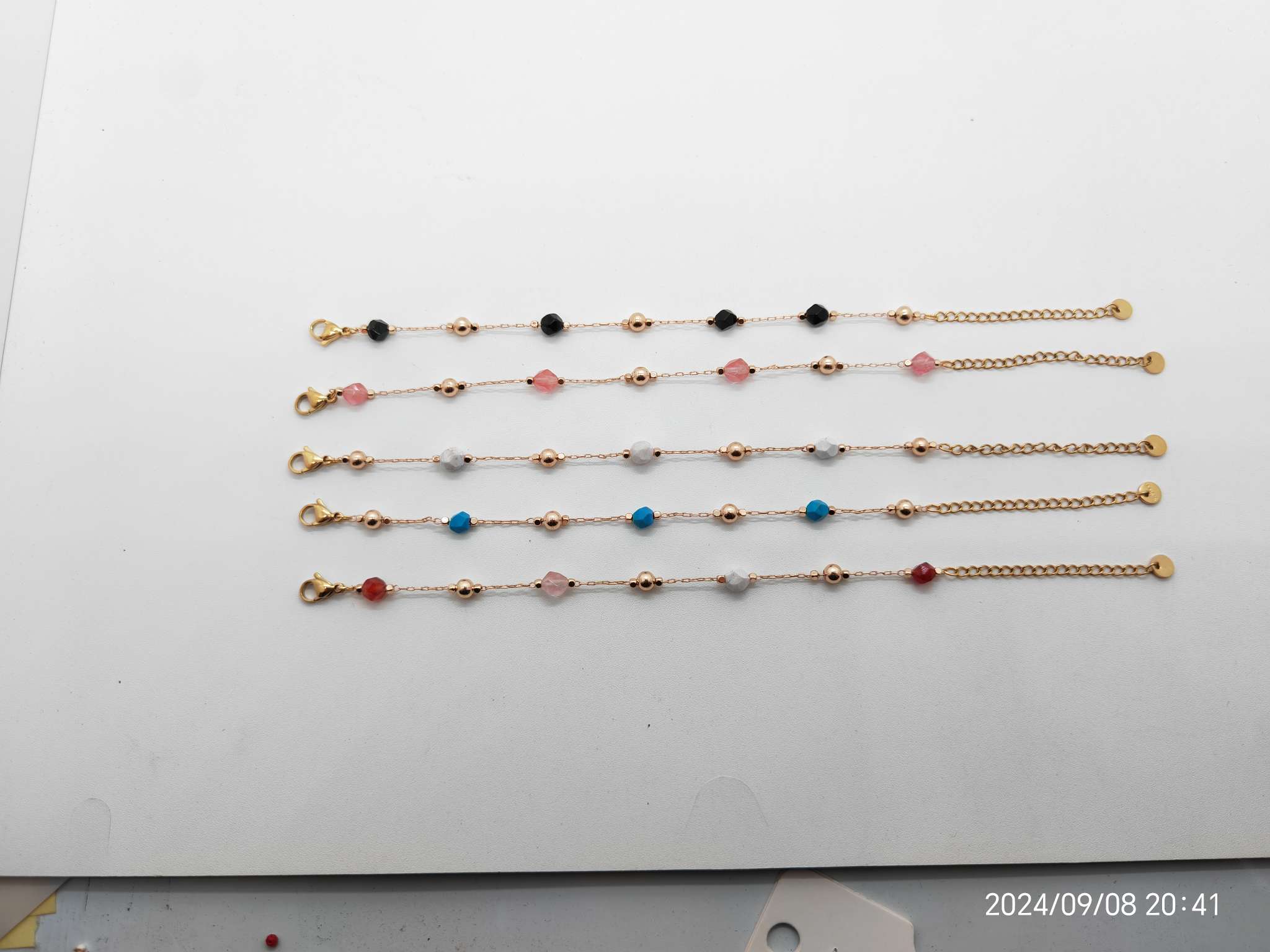 欧美流行天然石手链，清新脱俗，适合各年龄段爱美女生购买佩戴，送女闺蜜送朋友佳品。详情图8