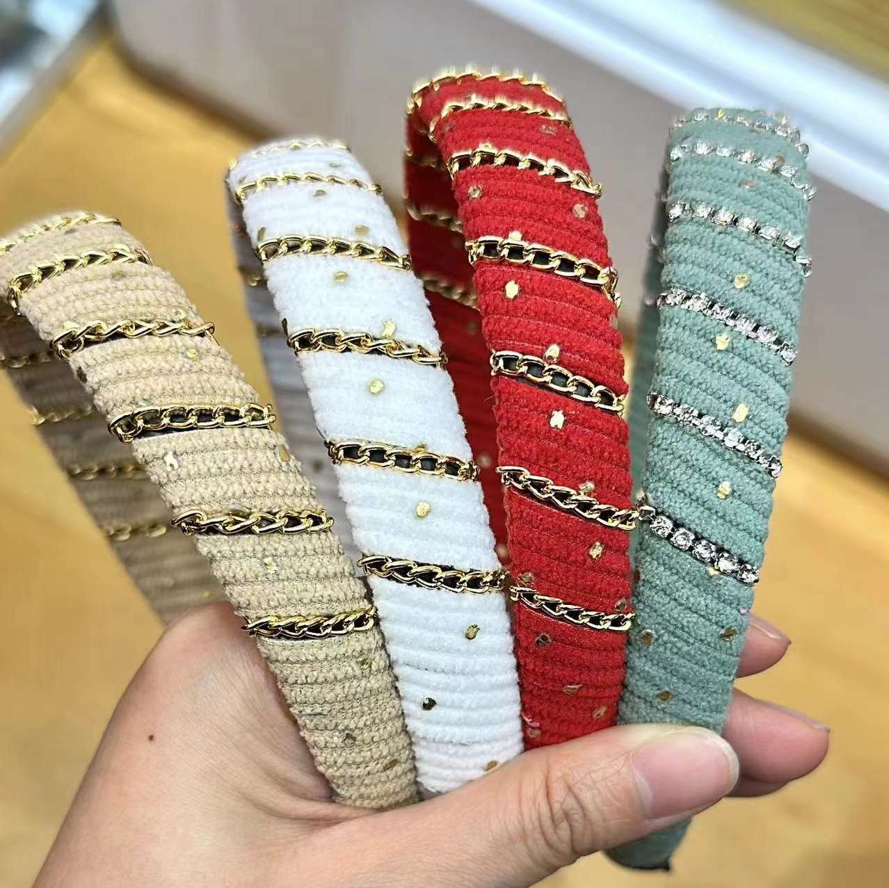 秋冬百搭女士饰品  绒感发饰头饰 链条串珠发箍 轻奢头箍发箍潮流新款串珠发箍