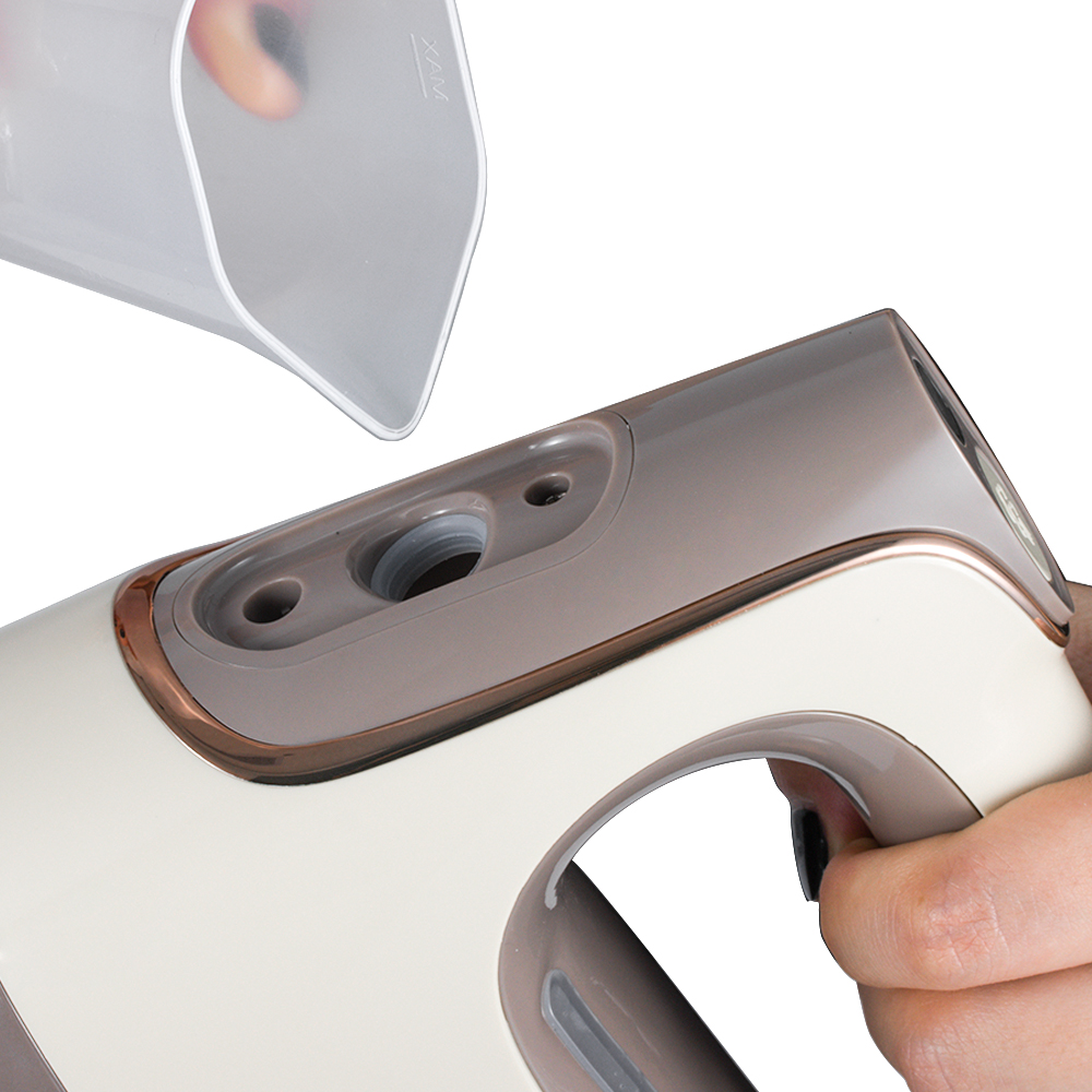 RAF European standard handheld steam ironing machine, portable household small folding electric iron, dry and wet dual-purpose ironing machine, ironing clothes R.1012 Application Scenario