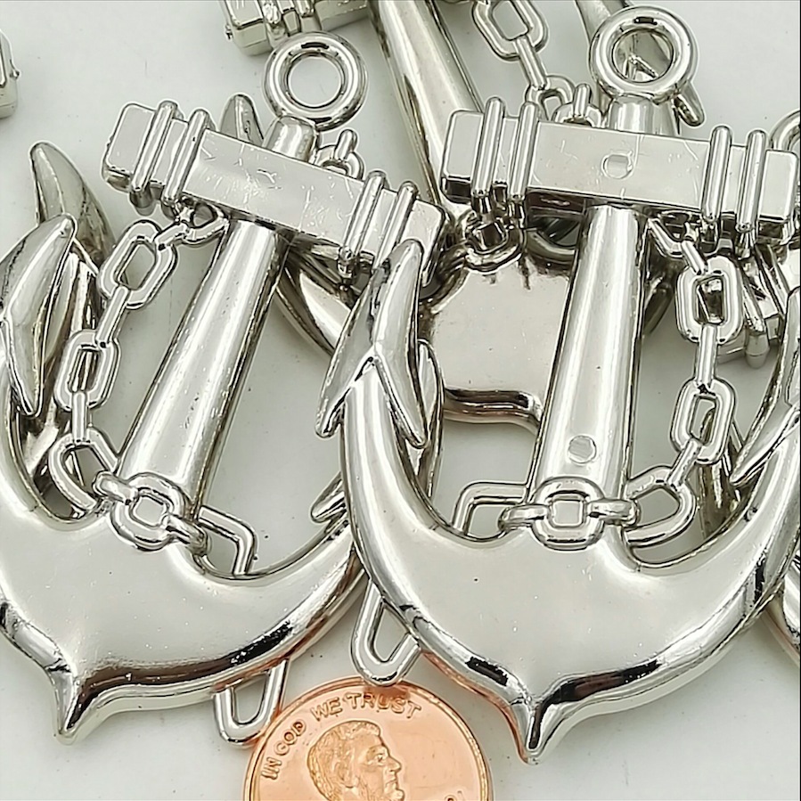 Wholesale source manufacturer of multi-color retro diy plastic jewelry accessories and ancient bronze ship anchor hangers, 100 pieces per package Specification image