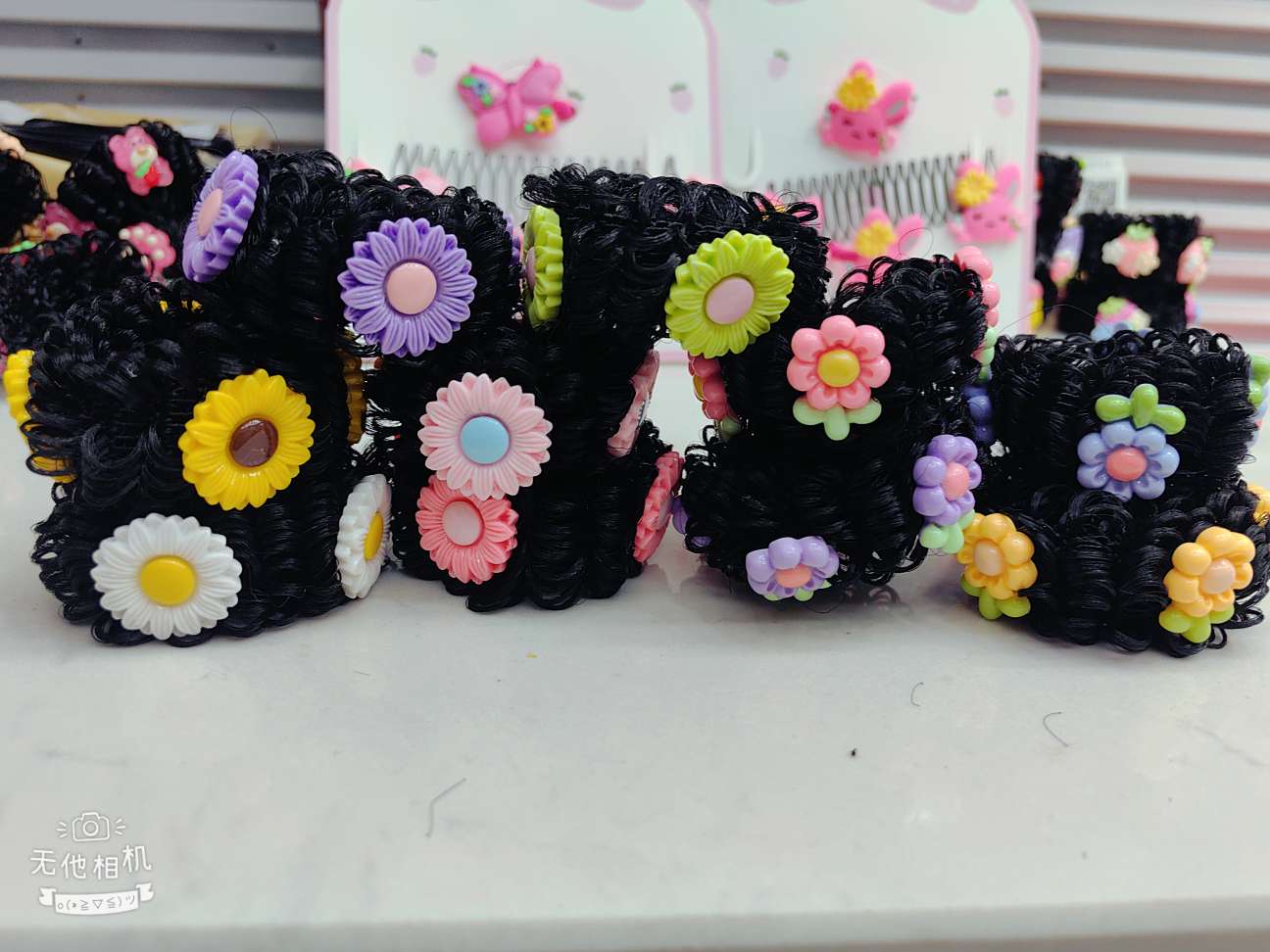 山茶花碎发梳毛发碎发整理神器大人发夹女后脑勺发卡发箍头饰夹子100U型盘发假发圈儿童头饰儿童布艺头饰儿童布艺头饰产品图