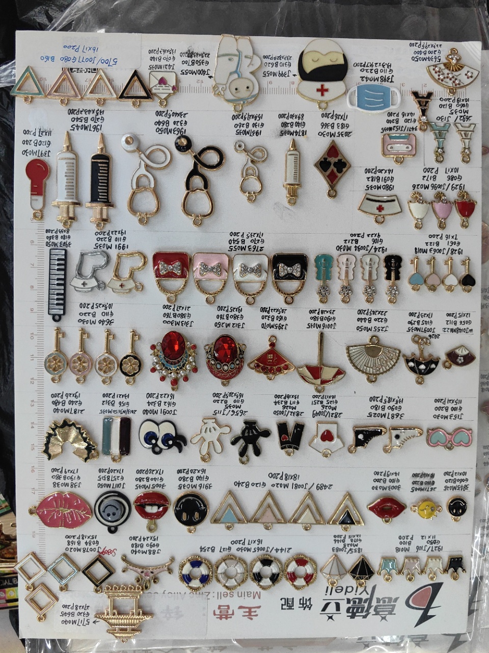 Alloy pendants, jewelry, zinc alloy accessories, crystal accessories, beads, semi-finished products, chains, exquisite design, rings, stacked for students, elegant styles details Picture