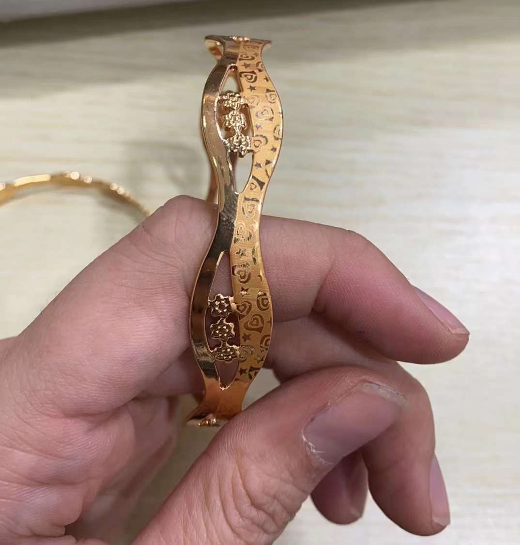 不锈钢圆耳环 铁皮耳饰 独特饰品 简约耳环 时尚耳饰 精致饰品 打造个性风格饰品网红爆款网红爆款